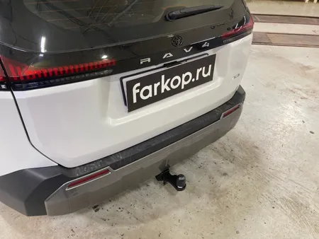 Фаркоп Berg для Toyota RAV4 2025- F.5717.002 в Екатеринбург
