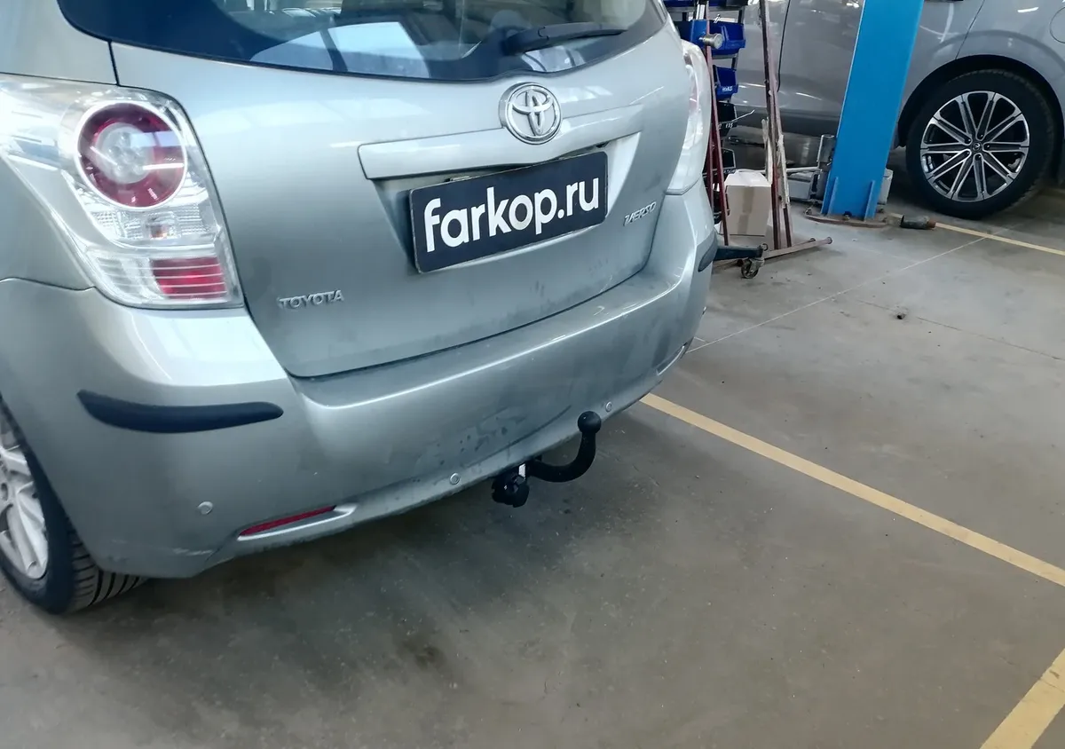 Фаркоп Steinhof для Toyota Verso 2009-2012 Арт. T-210 T-210 в Екатеринбург