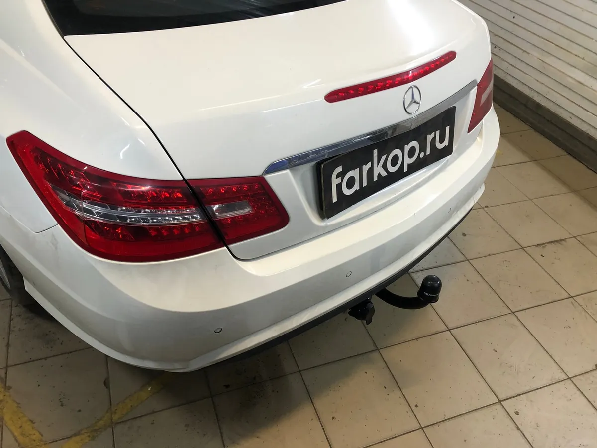 Фаркоп Steinhof для Mercedes E-class (купе) 2009-2016 M-150 в Екатеринбург