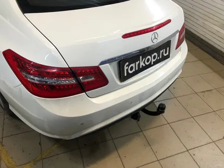 Фаркоп Steinhof для Mercedes E-class (купе) 2009-2016 M-150 в Екатеринбург