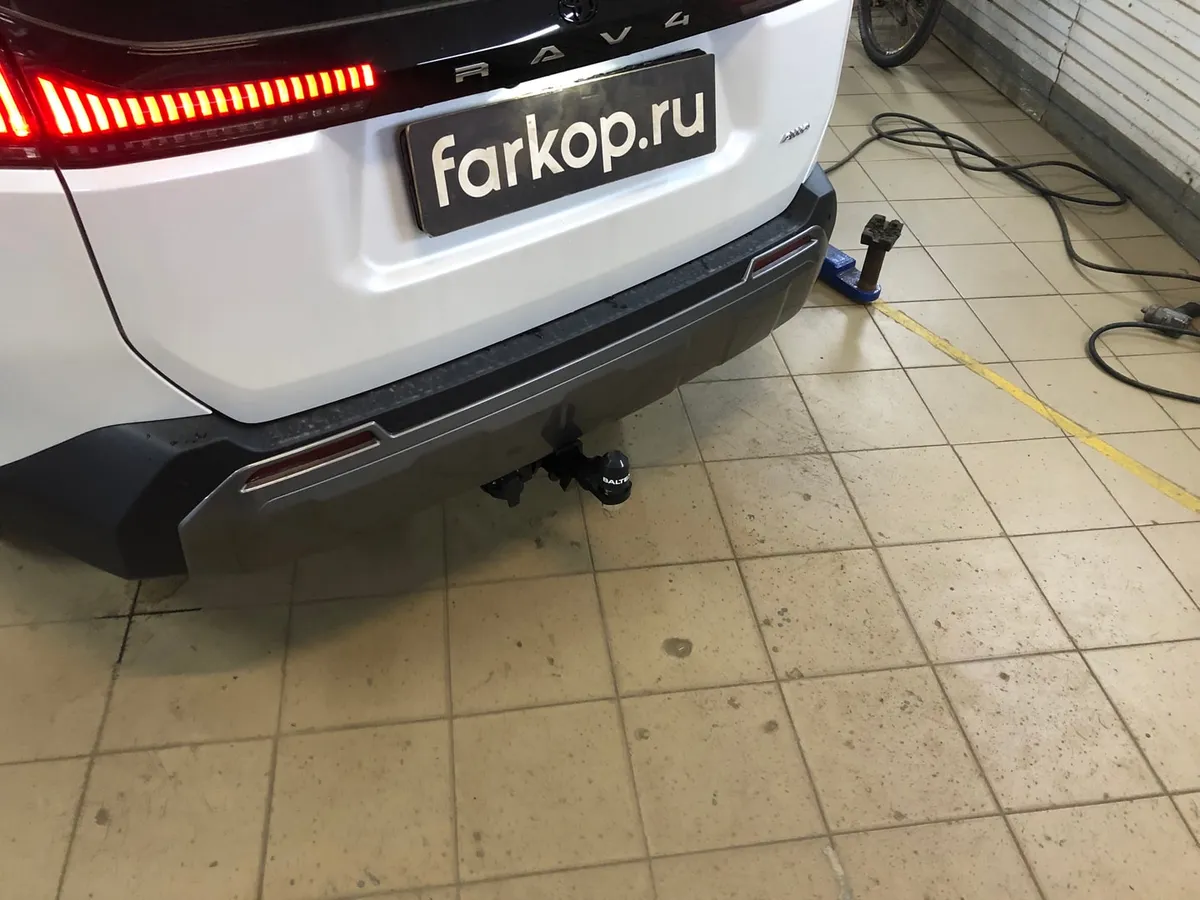 Фаркоп TowRus для Toyota RAV4 2025- 229420 в Екатеринбург Фаркоп TowRus для Toyota RAV4 2025- 229420 в Екатеринбург